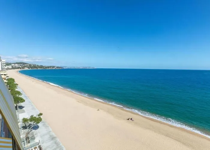 Beautiful Beachfront In Paradise Appartement Castell-Platja d'Aro